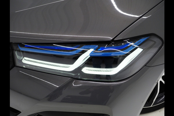 BMW 5 Serie Touring 530e M Sport Shadow Line | LaserLED | Trekhaak | Harman/Kardon | 360 | HUD | Sfeerlicht | Keyless | Carplay