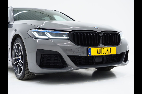 BMW 5 Serie Touring 530e M Sport Shadow Line | LaserLED | Trekhaak | Harman/Kardon | 360 | HUD | Sfeerlicht | Keyless | Carplay