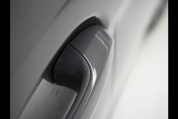 BMW 5 Serie Touring 530e M Sport Shadow Line | LaserLED | Trekhaak | Harman/Kardon | 360 | HUD | Sfeerlicht | Keyless | Carplay