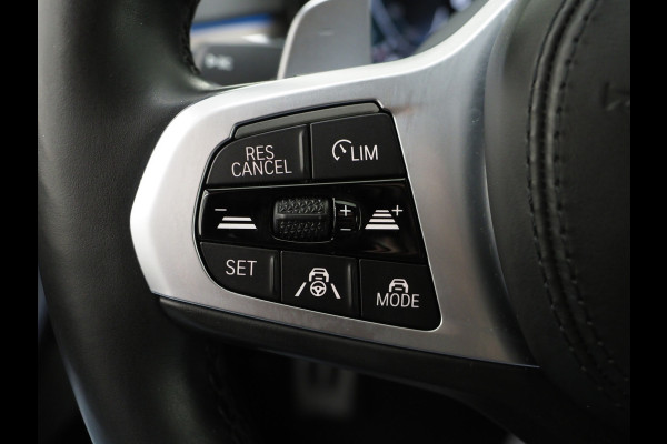 BMW 5 Serie Touring 530e M Sport Shadow Line | LaserLED | Trekhaak | Harman/Kardon | 360 | HUD | Sfeerlicht | Keyless | Carplay