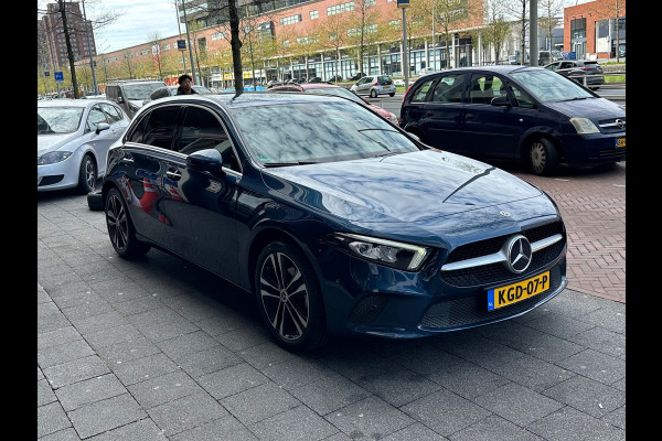 Mercedes-Benz A-Klasse 180 Business Leer Navi Carplay Sfeerverlichting