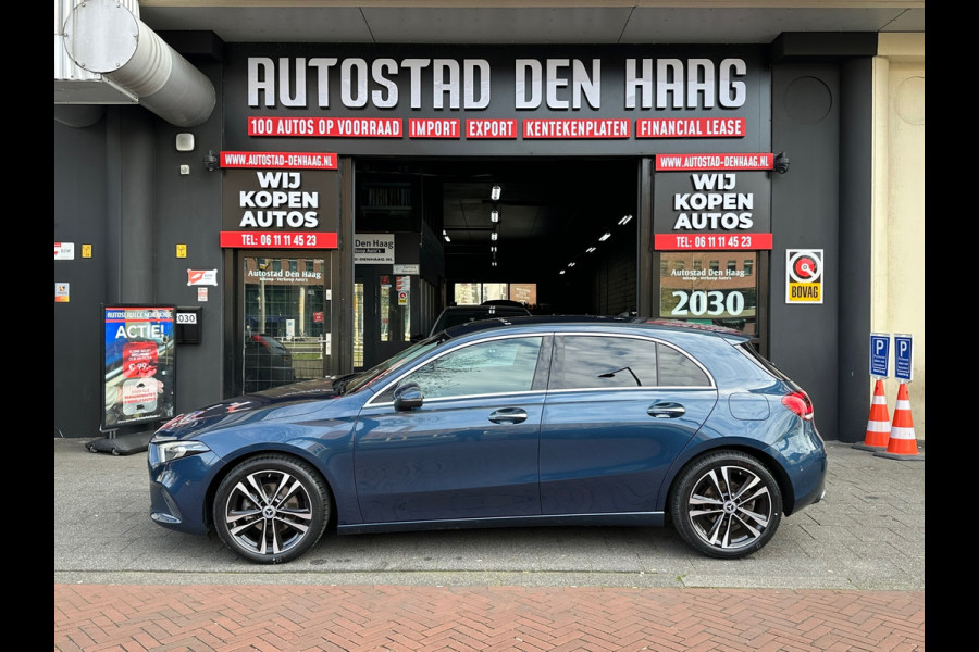 Mercedes-Benz A-Klasse 180 Business Leer Navi Carplay Sfeerverlichting