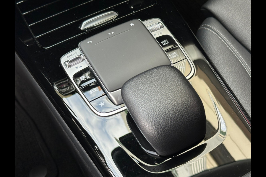 Mercedes-Benz A-Klasse 180 Business Leer Navi Carplay Sfeerverlichting