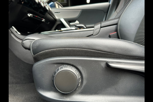 Mercedes-Benz A-Klasse 180 Business Leer Navi Carplay Sfeerverlichting