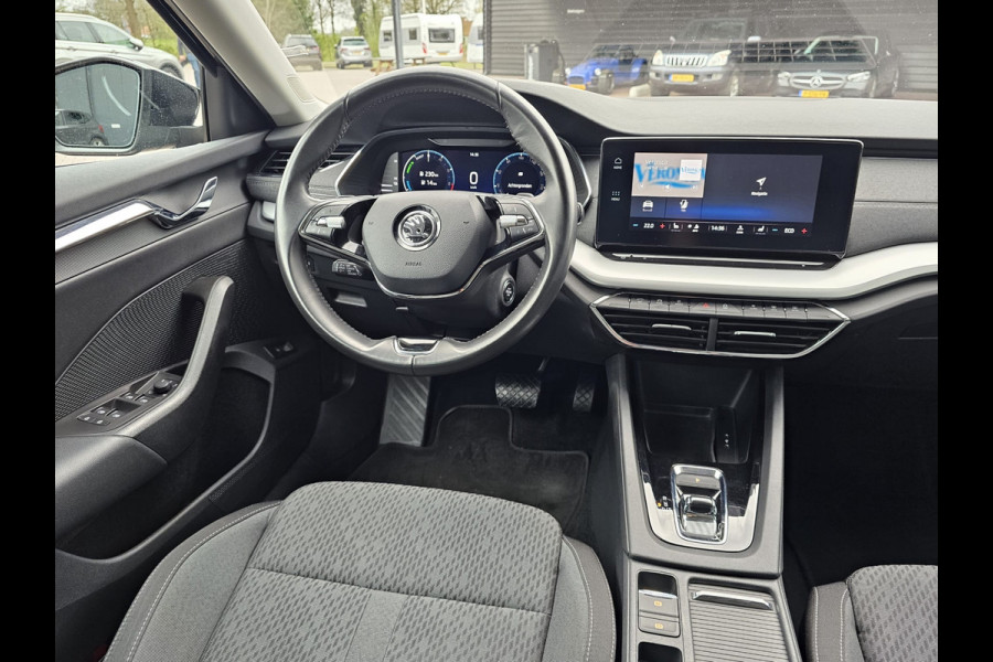 Škoda Octavia Combi 1.4 TSI iV PHEV Business Edition Plus | LED | Trekhaak | Stoelvewarming | Camera | SmartLink | ACC | Lane Assist |