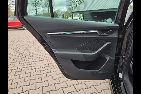 Škoda Octavia Combi 1.4 TSI iV PHEV Business Edition Plus | LED | Trekhaak | Stoelvewarming | Camera | SmartLink | ACC | Lane Assist |