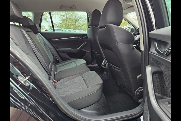 Škoda Octavia Combi 1.4 TSI iV PHEV Business Edition Plus | LED | Trekhaak | Stoelvewarming | Camera | SmartLink | ACC | Lane Assist |