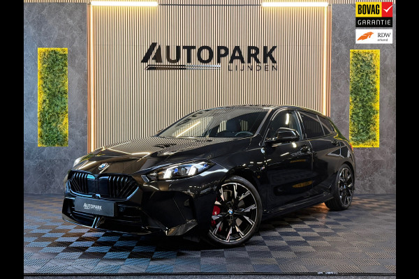 BMW 1-serie 120 M Sport Design Edition |FABRIEKSGARANTIE|DEALER ONDERHOUDEN|KEYLESS|CARPLAY|CAMERA|19INCH|SFEERVERLICHTING|