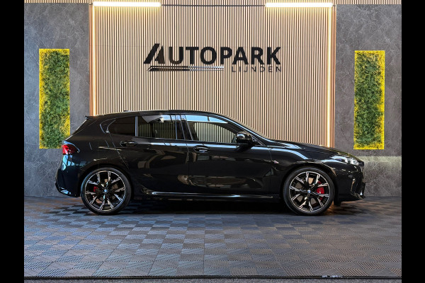 BMW 1-serie 120 M Sport Design Edition |FABRIEKSGARANTIE|DEALER ONDERHOUDEN|KEYLESS|CARPLAY|CAMERA|19INCH|SFEERVERLICHTING|