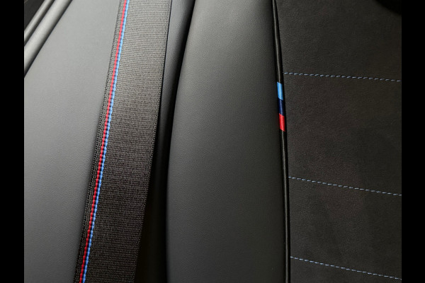 BMW 1-serie 120 M Sport Design Edition |FABRIEKSGARANTIE|DEALER ONDERHOUDEN|KEYLESS|CARPLAY|CAMERA|19INCH|SFEERVERLICHTING|