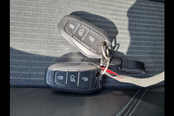 Peugeot 5008 1.2 PureTech Active Pack