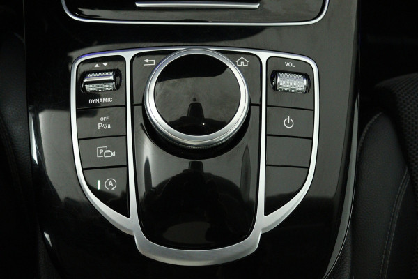 Mercedes-Benz E-Klasse 200 Premium (PANORAMADAK, SFEEVERLICHTING, CAMERA, STOELVERWARMING, DEALER ONDERHOUDEN)