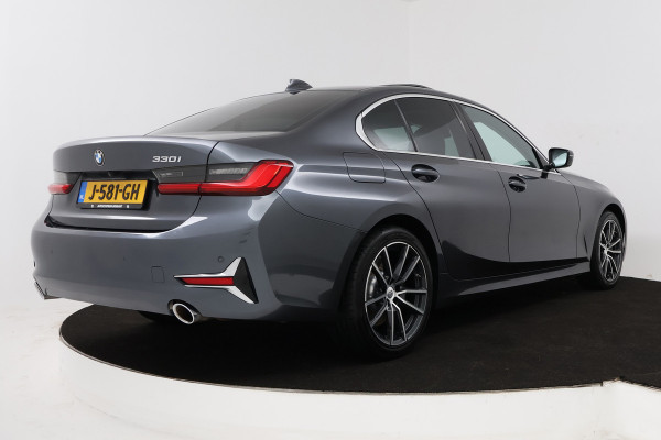 BMW 3-serie 330i High Executive (PANORAMADAK, STOELVERWARMING, CAMERA, COMFORTZETELS, DEALER ONDERHOUDEN)