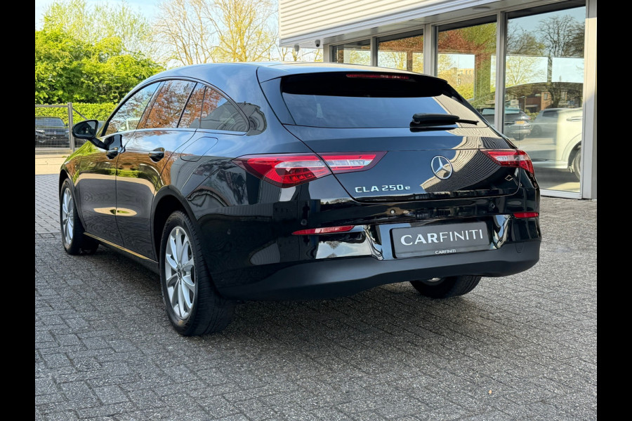 Mercedes-Benz CLA-Klasse Shooting Brake 250 e PHEV 218 Pk | Navigatie | Cruise | Climate | Half leder | 17".
