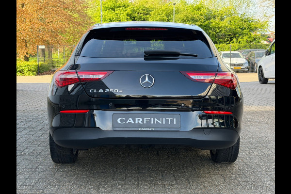 Mercedes-Benz CLA-Klasse Shooting Brake 250 e PHEV 218 Pk | Navigatie | Cruise | Climate | Half leder | 17".