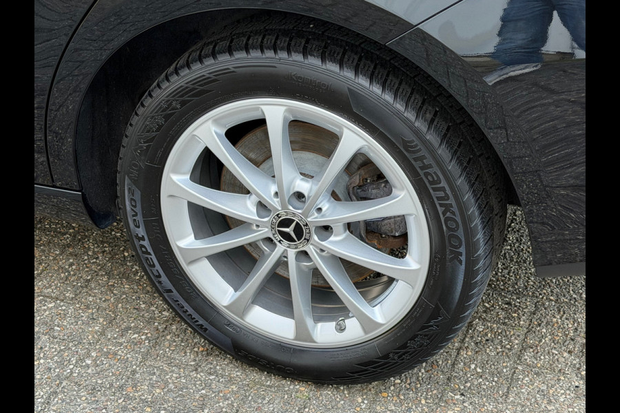 Mercedes-Benz CLA-Klasse Shooting Brake 250 e PHEV 218 Pk | Navigatie | Cruise | Climate | Half leder | 17".