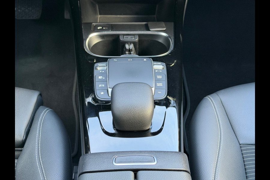 Mercedes-Benz CLA-Klasse Shooting Brake 250 e PHEV 218 Pk | Navigatie | Cruise | Climate | Half leder | 17".
