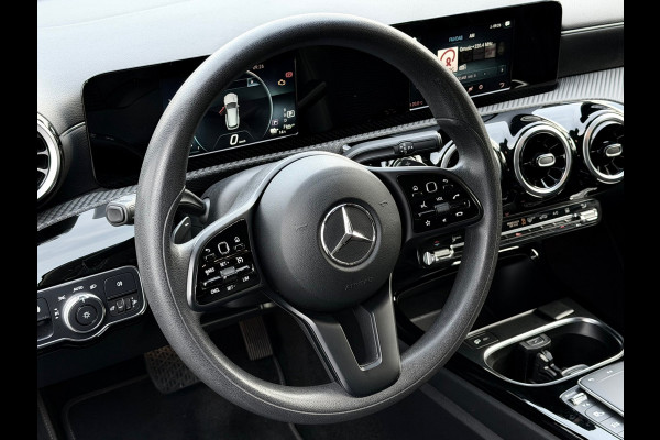 Mercedes-Benz CLA-Klasse Shooting Brake 250 e PHEV 218 Pk | Navigatie | Cruise | Climate | Half leder | 17".