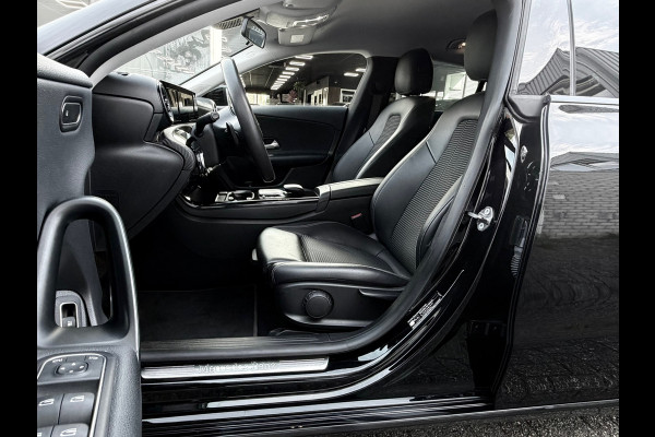 Mercedes-Benz CLA-Klasse Shooting Brake 250 e PHEV 218 Pk | Navigatie | Cruise | Climate | Half leder | 17".