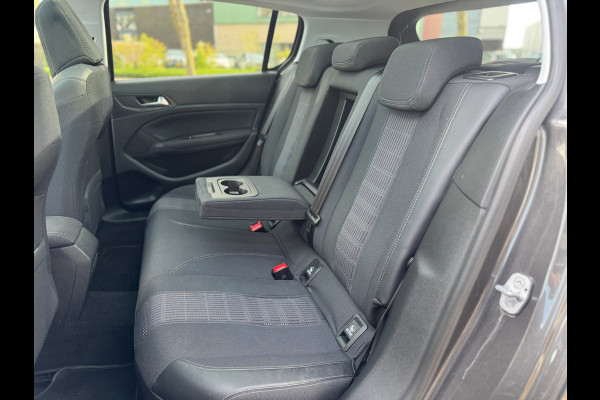 Peugeot 308 1.2 PureTech Allure Camera Full Led Carplay 5drs Zuinig en betrouwbaar