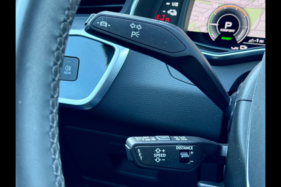 Audi A6 Avant 55 TFSI e quattro Pro Line S Competition Pano/Matrix