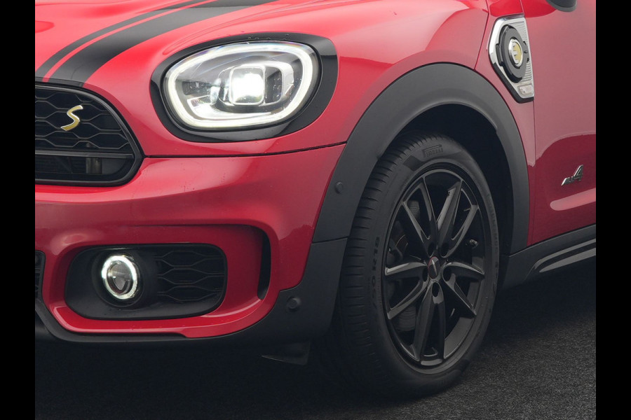 MINI Countryman Cooper S E ALL4 JCW PHEV 220pk Dealer O.H | Panodak | JCW Alcantara Sportstoelen Verwarmd | Head Up | Camera | Apple Carplay | Sfeerverlichting | Keyless | Virtual | Navigatie | DAB | Plug In Hybrid