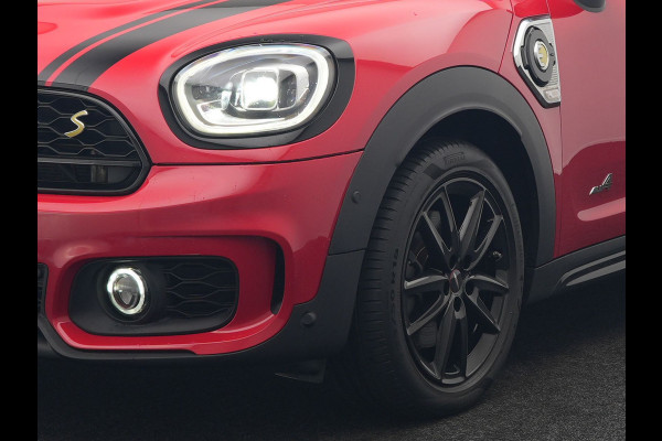 MINI Countryman Cooper S E ALL4 JCW PHEV 220pk Dealer O.H | Panodak | JCW Alcantara Sportstoelen Verwarmd | Head Up | Camera | Apple Carplay | Sfeerverlichting | Keyless | Virtual | Navigatie | DAB | Plug In Hybrid