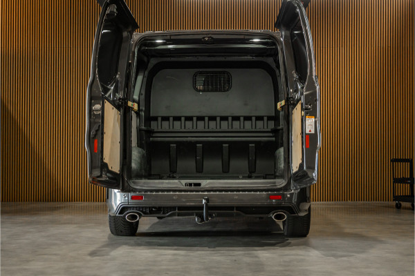 Ford Transit Custom MS-RT 320 2.0 TDCI L2H1 DC | ACC | BLIS | Bi-Xenon | Elek stoel | CarPlay | Navigatie | Camera | Stoelverwarming | L+R Schuifdeur | Lederen bekleding | Spoiler-pakket | Nieuwe APK | Verlengde fabrieksgarantie