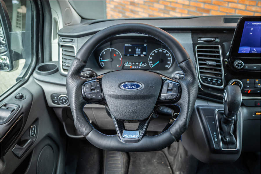 Ford Transit Custom MS-RT 320 2.0 TDCI L2H1 DC | ACC | BLIS | Bi-Xenon | Elek stoel | CarPlay | Navigatie | Camera | Stoelverwarming | L+R Schuifdeur | Lederen bekleding | Spoiler-pakket | Nieuwe APK | Verlengde fabrieksgarantie