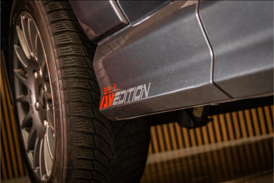 Ford Transit Custom MS-RT 320 2.0 TDCI L2H1 DC | ACC | BLIS | Bi-Xenon | Elek stoel | CarPlay | Navigatie | Camera | Stoelverwarming | L+R Schuifdeur | Lederen bekleding | Spoiler-pakket | Nieuwe APK | Verlengde fabrieksgarantie