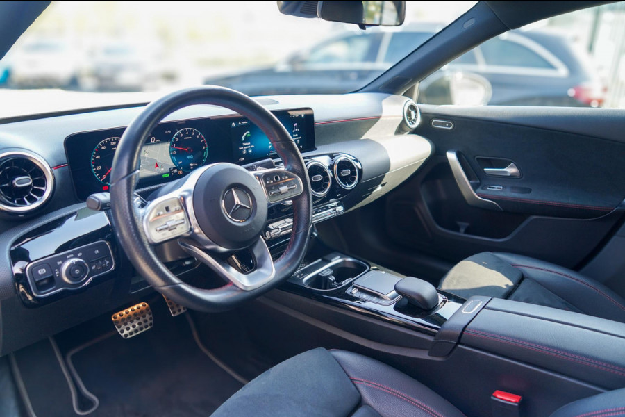 Mercedes-Benz A-Klasse 250 e Business Solution AMG Limited