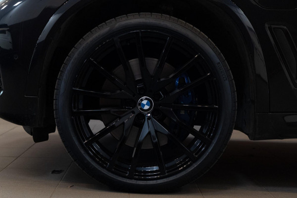BMW X5 xDrive45e M-SPORT BOMVOL|Skylounge|Massage|TV|H&K|HUD|Pano|22"|Memory|