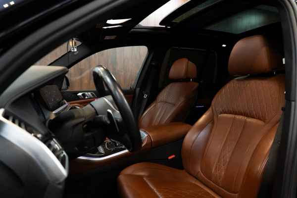 BMW X5 xDrive45e M-SPORT BOMVOL|Skylounge|Massage|TV|H&K|HUD|Pano|22"|Memory|