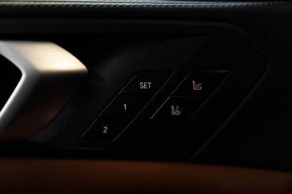 BMW X5 xDrive45e M-SPORT BOMVOL|Skylounge|Massage|TV|H&K|HUD|Pano|22"|Memory|