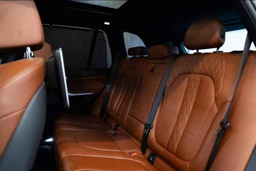 BMW X5 xDrive45e M-SPORT BOMVOL|Skylounge|Massage|TV|H&K|HUD|Pano|22"|Memory|