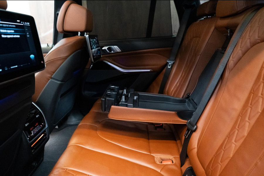 BMW X5 xDrive45e M-SPORT BOMVOL|Skylounge|Massage|TV|H&K|HUD|Pano|22"|Memory|
