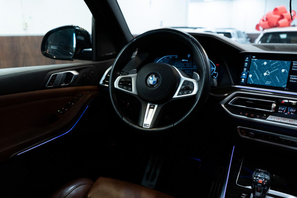 BMW X5 xDrive45e M-SPORT BOMVOL|Skylounge|Massage|TV|H&K|HUD|Pano|22"|Memory|