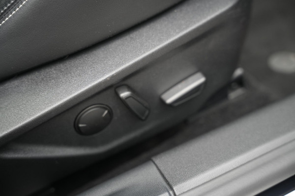 Ford Focus 2.3 EcoBoost ST-X Panoramadak Milltek LED B&O Headup Stuurverw.