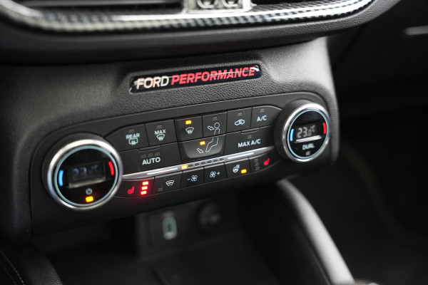 Ford Focus 2.3 EcoBoost ST-X Panoramadak Milltek LED B&O Headup Stuurverw.