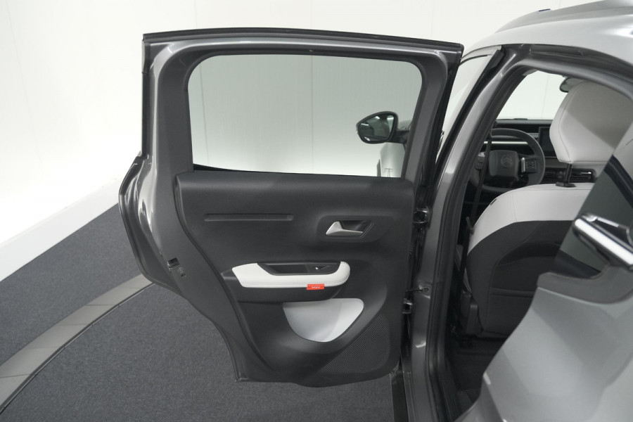 Citroën ë-C3 Max 113pk 44 kWh | 7 KW Laadfunctie | Camera | Navigatie | Apple Carplay | Parkeersensoren