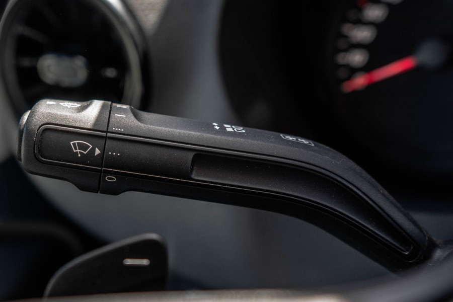 Mercedes-Benz Sprinter 315 CDI | 150 PK | Automaat | Bakwagen met laadklep | Zijdeur | Camera | Cruise | Mbux | Climatronic