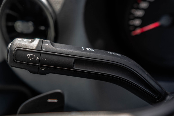 Mercedes-Benz Sprinter 315 CDI | 150 PK | Automaat | Bakwagen met laadklep | Zijdeur | Camera | Cruise | Mbux | Climatronic