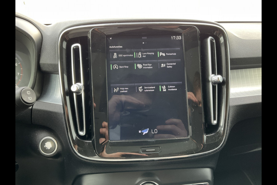 Volvo XC40 1.5 T3 Momentum Pro Panoramadak Hoge zit Trekhaak(tegen meerprijs)