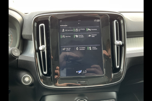 Volvo XC40 1.5 T3 Momentum Pro Panoramadak Hoge zit Trekhaak(tegen meerprijs)