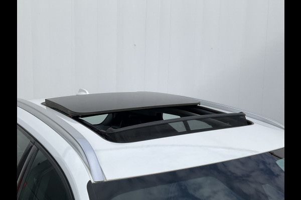 Volvo XC40 1.5 T3 Momentum Pro Panoramadak Hoge zit Trekhaak(tegen meerprijs)