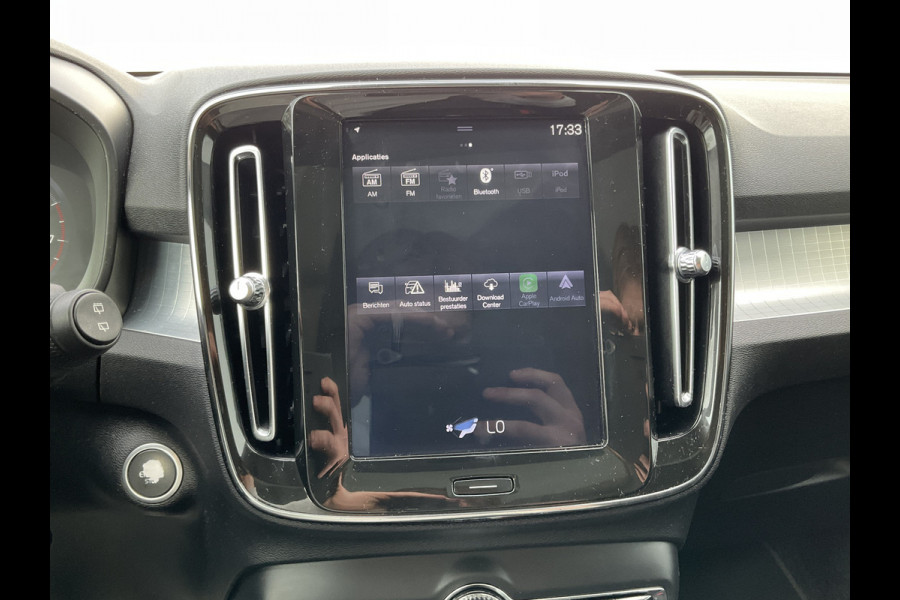 Volvo XC40 1.5 T3 Momentum Pro Panoramadak Hoge zit Trekhaak(tegen meerprijs)