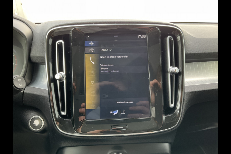 Volvo XC40 1.5 T3 Momentum Pro Panoramadak Hoge zit Trekhaak(tegen meerprijs)