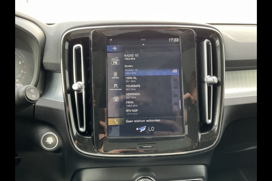 Volvo XC40 1.5 T3 Momentum Pro Panoramadak Hoge zit Trekhaak(tegen meerprijs)