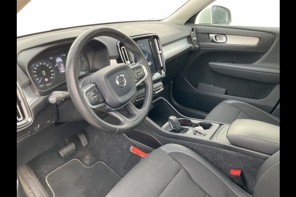 Volvo XC40 1.5 T3 Momentum Pro Panoramadak Hoge zit Trekhaak(tegen meerprijs)