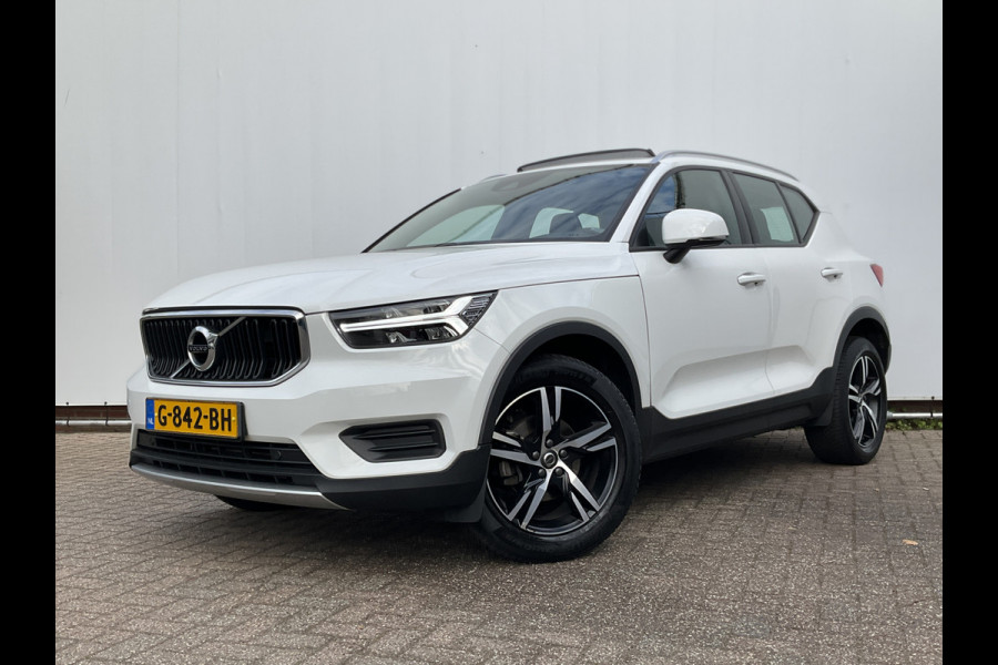 Volvo XC40 1.5 T3 Momentum Pro Panoramadak Hoge zit Trekhaak(tegen meerprijs)